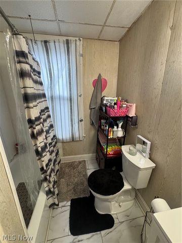 1427 E 51st Street, Cleveland, OH 44103