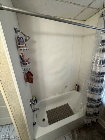 1427 E 51st Street, Cleveland, OH 44103