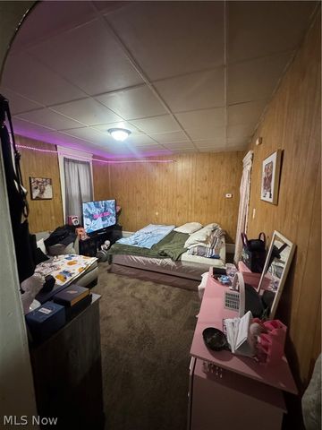 1427 E 51st Street, Cleveland, OH 44103