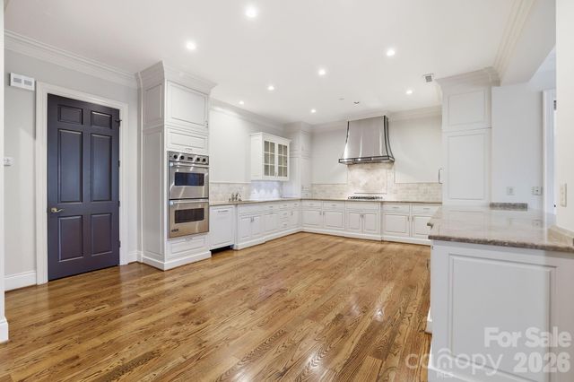168 Cherokee Road, Charlotte, NC 28207