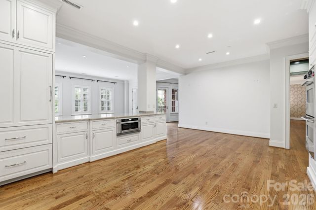 168 Cherokee Road, Charlotte, NC 28207