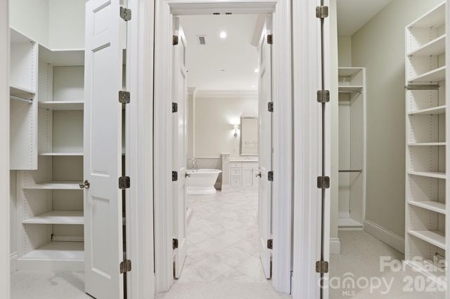 168 Cherokee Road, Charlotte, NC 28207