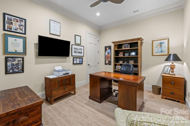 168 Cherokee Road, Charlotte, NC 28207