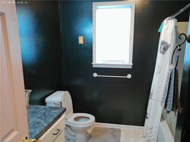 2010 Broadway Road, Lexington, NC 27295