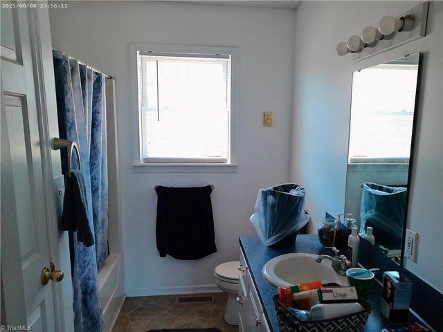 2010 Broadway Road, Lexington, NC 27295