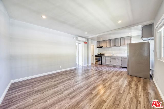 1112 Ocean Park Boulevard F, Santa Monica, CA 90405
