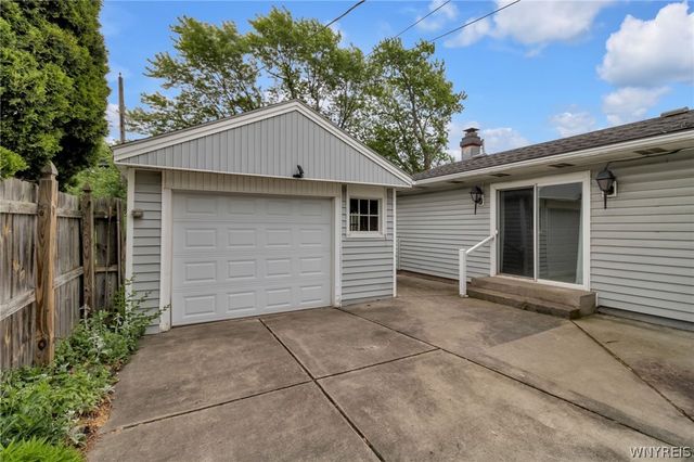 55 Fries Road, Tonawanda, NY 14150