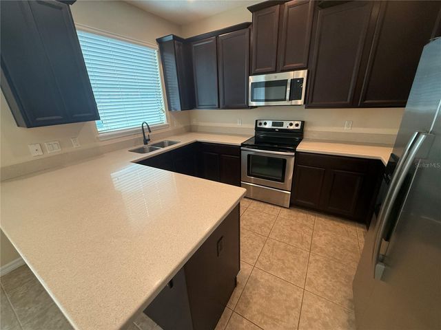9460 STRONGBARK LANE, Orlando, FL 32832