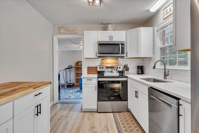 3988 Welcome Valley RD, Roanoke, VA 24014