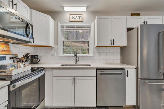 3988 Welcome Valley RD, Roanoke, VA 24014