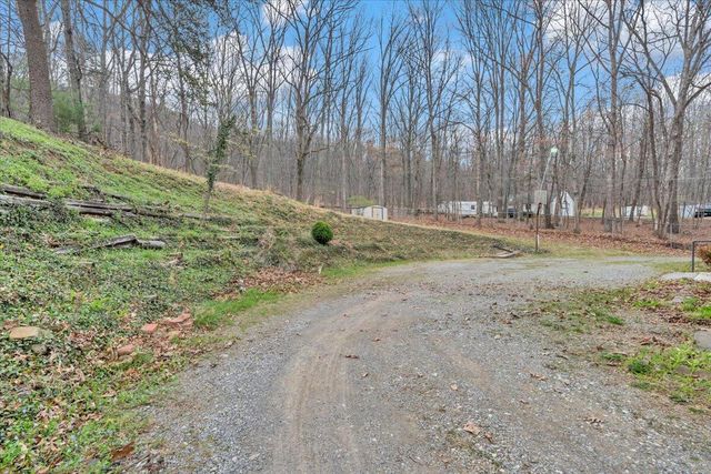 3988 Welcome Valley RD, Roanoke, VA 24014