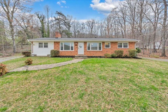 3988 Welcome Valley RD, Roanoke, VA 24014