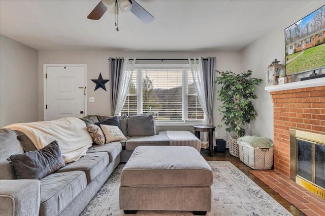 3988 Welcome Valley RD, Roanoke, VA 24014