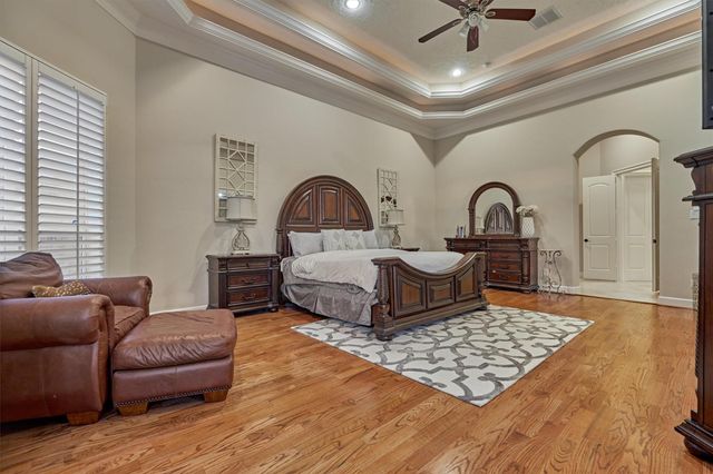 18823 Quiet Water Way, Montgomery, TX 77356