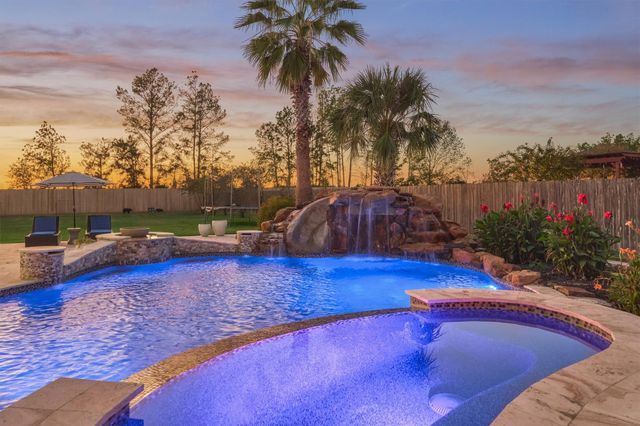 18823 Quiet Water Way, Montgomery, TX 77356