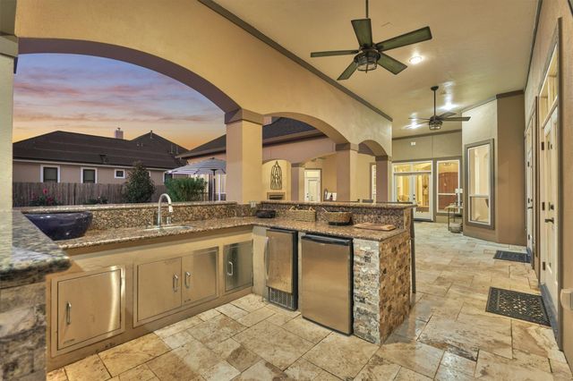 18823 Quiet Water Way, Montgomery, TX 77356