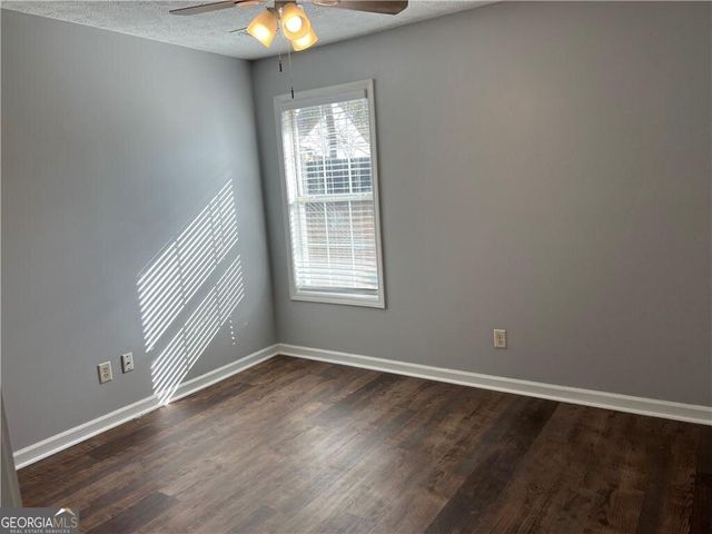 2140 Racquet Club Circle, Lawrenceville, GA 30043