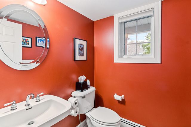 7 Cedar Court, Essex, VT 05452
