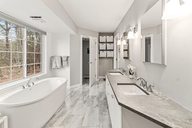 7 Cedar Court, Essex, VT 05452
