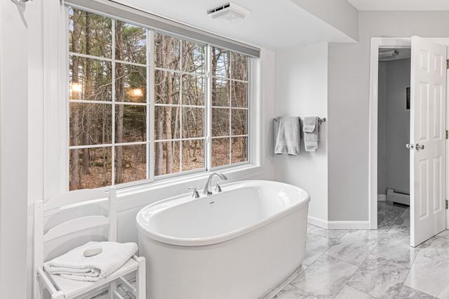 7 Cedar Court, Essex, VT 05452