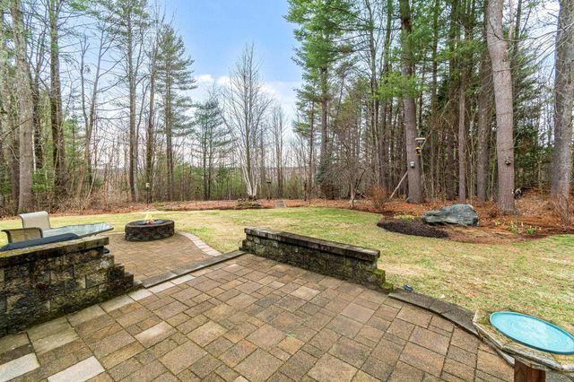 7 Cedar Court, Essex, VT 05452