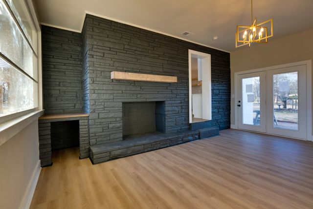 2194 Hampshire Pike, Columbia, TN 38401