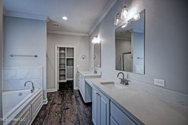 141 Woodburn Way, Pearl, MS 39208