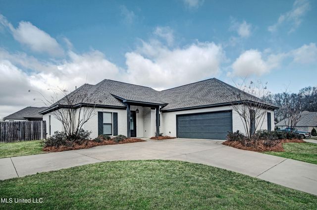 141 Woodburn Way, Pearl, MS 39208