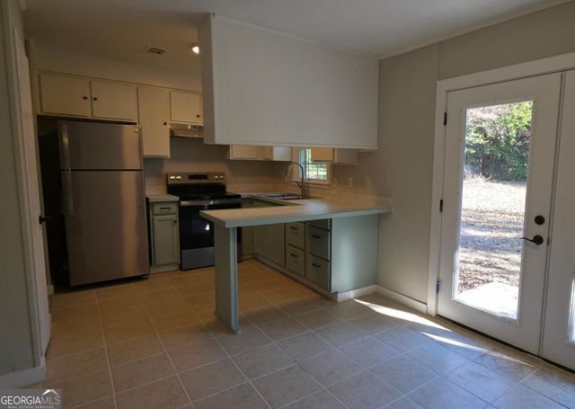 213 Stratford Drive, Warner Robins, GA 31088