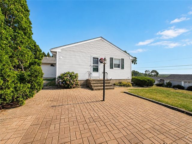 10 Grandview Drive, Cumberland, RI 02864