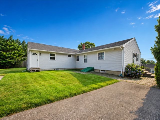 10 Grandview Drive, Cumberland, RI 02864