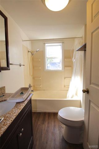 2230 E 24th Street, Granite City, IL 62040