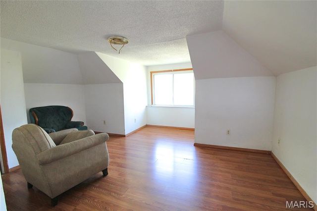 2230 E 24th Street, Granite City, IL 62040