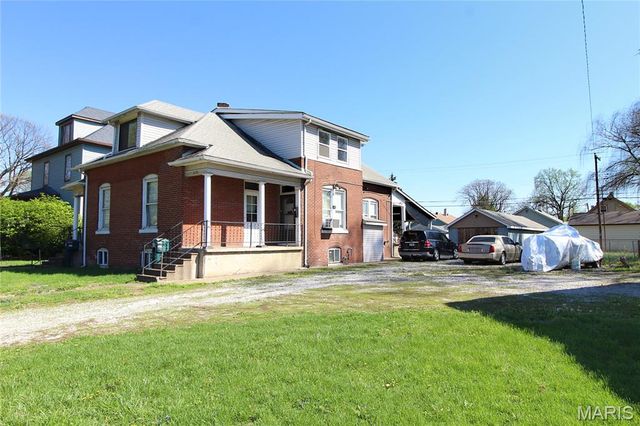 2230 E 24th Street, Granite City, IL 62040