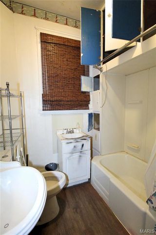 2230 E 24th Street, Granite City, IL 62040