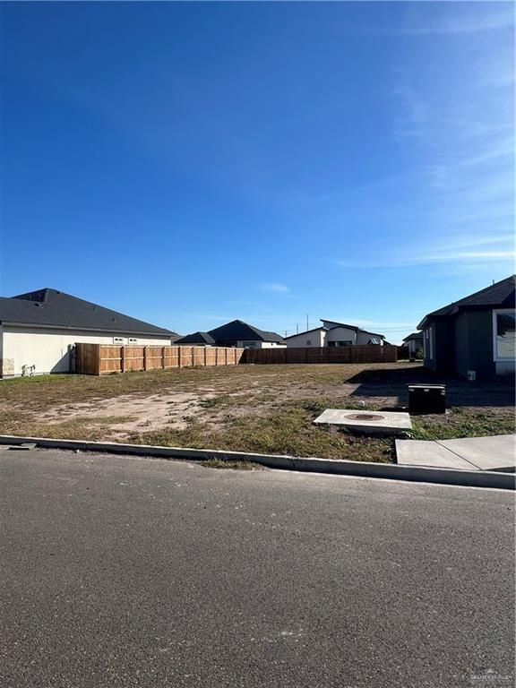 1021 W Riviera Lane, Edinburg, TX 78541