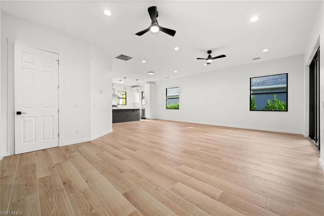 1916 Jefferson AVE, Fort Myers, FL 33901