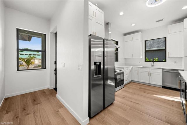 1916 Jefferson AVE, Fort Myers, FL 33901