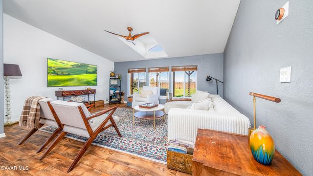 7843 W Avenue F, Lancaster, CA 93536