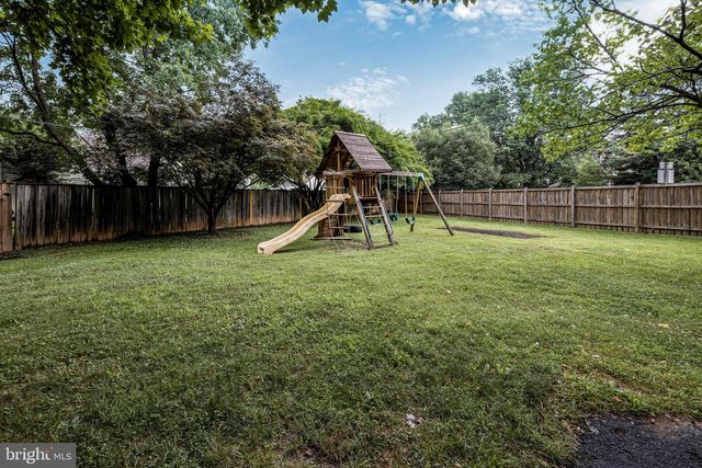 628 GREAT FALLS RD, Rockville, MD 20850