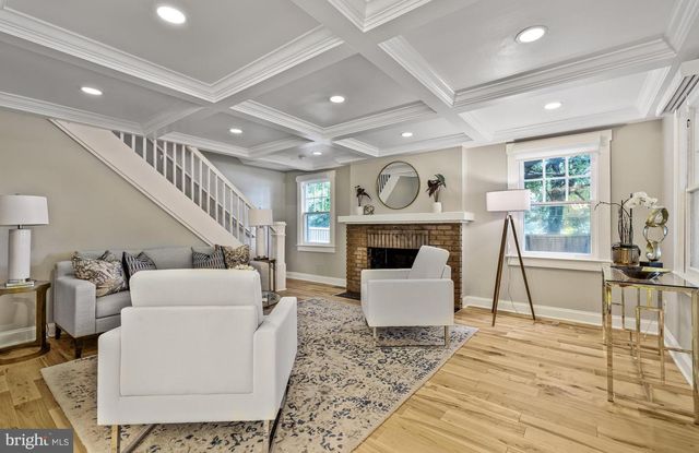 628 GREAT FALLS RD, Rockville, MD 20850