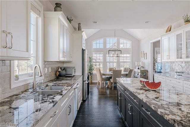 3900 Matisse Circle, Pepper Pike, OH 44124