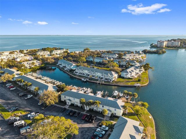 5011 STARFISH DRIVE SE D, St Petersburg, FL 33705