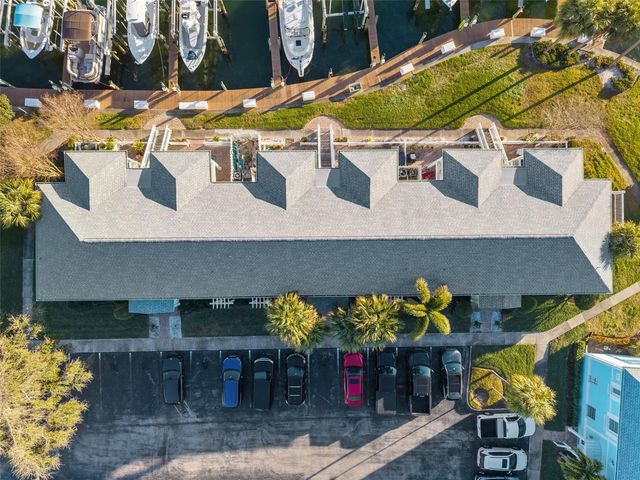 5011 STARFISH DRIVE SE D, St Petersburg, FL 33705