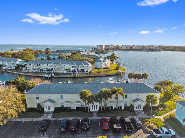 5011 STARFISH DRIVE SE D, St Petersburg, FL 33705