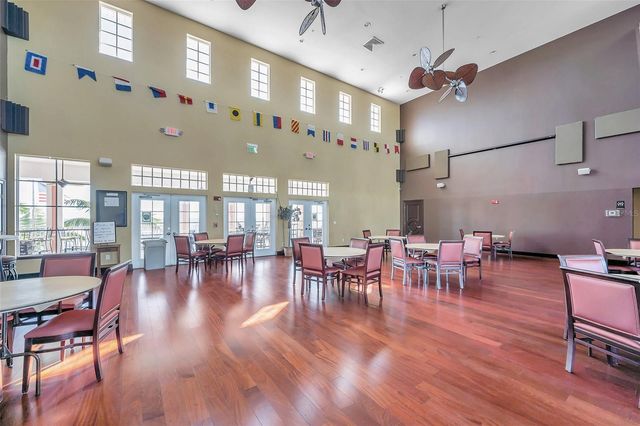 5011 STARFISH DRIVE SE D, St Petersburg, FL 33705