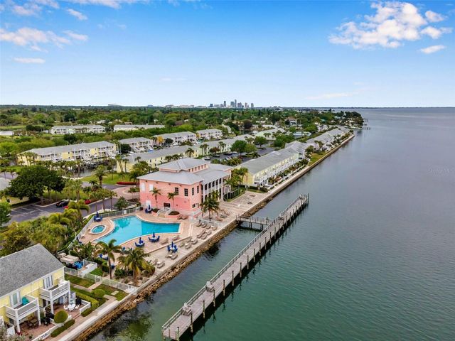 5011 STARFISH DRIVE SE D, St Petersburg, FL 33705