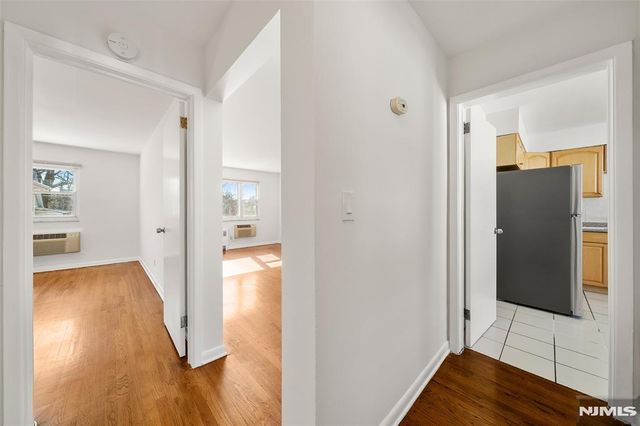 201 Oakdene Place C2, Cliffside Park, NJ 07010