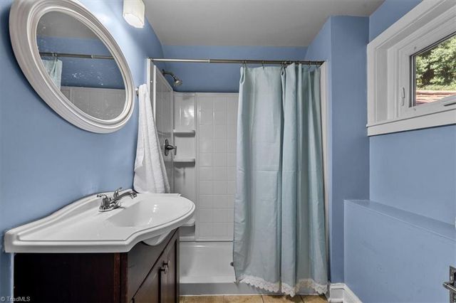 610 Ashland Drive, Greensboro, NC 27403