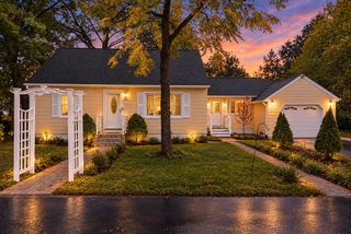 9 Belle Aire Avenue, Nashua, NH 03060